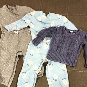 BABY GAP & Carter's 5 pc Lot 18 Month Girls Sweater Footless Onsies
